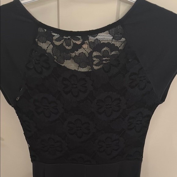 Hollister Navy Lace-Back Stretchy Dress, size S - Picture 7 of 7